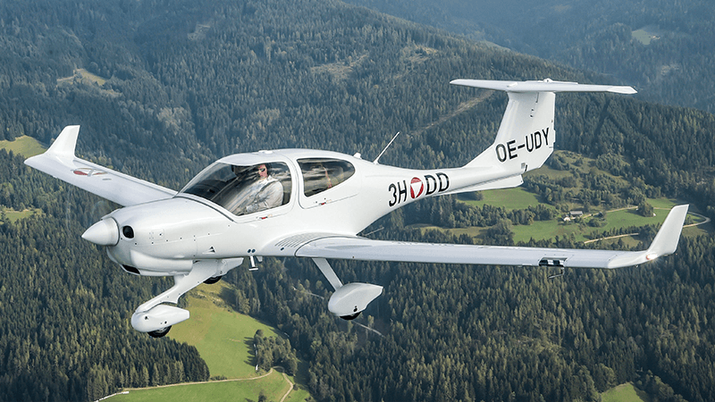 DIAMOND DA40.png